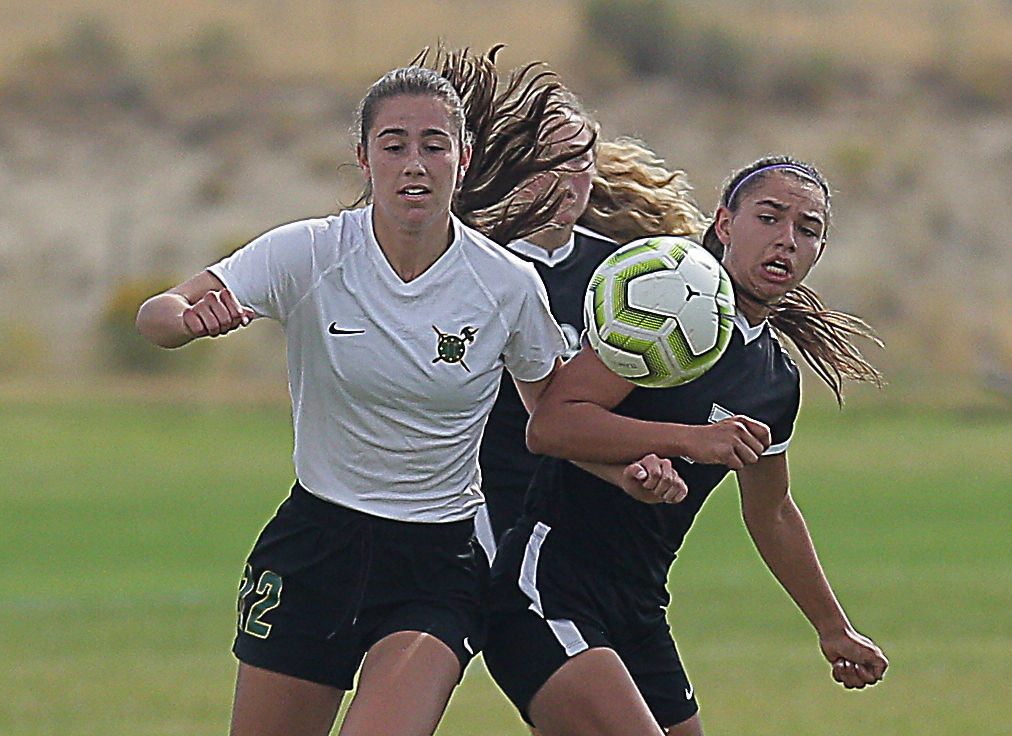 091019-elk-spt-spring-creek-girls-soccer-25.jpg